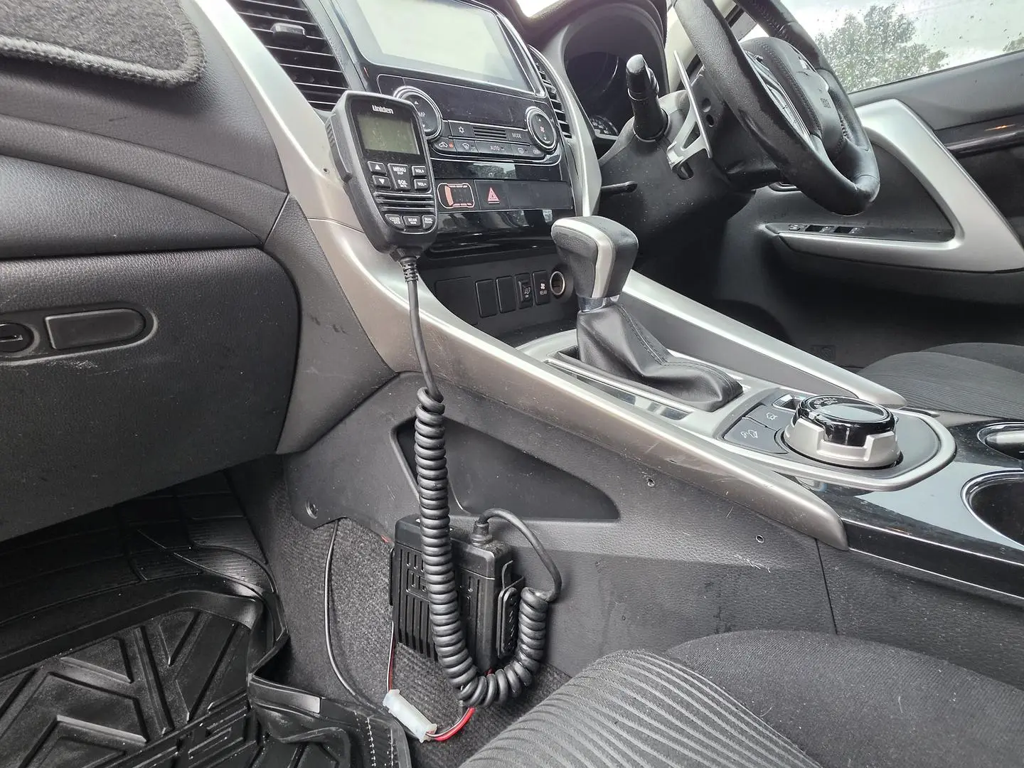 2017 Mitsubishi Pajero Sport Gallery Image 21