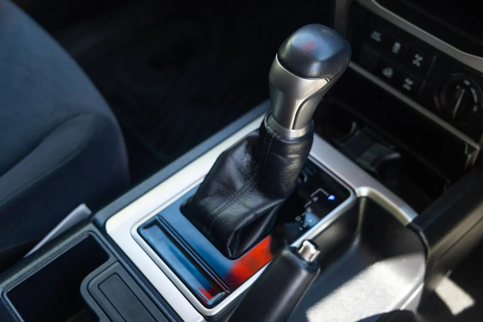 2023 Toyota Landcruiser Prado Gallery Image 10