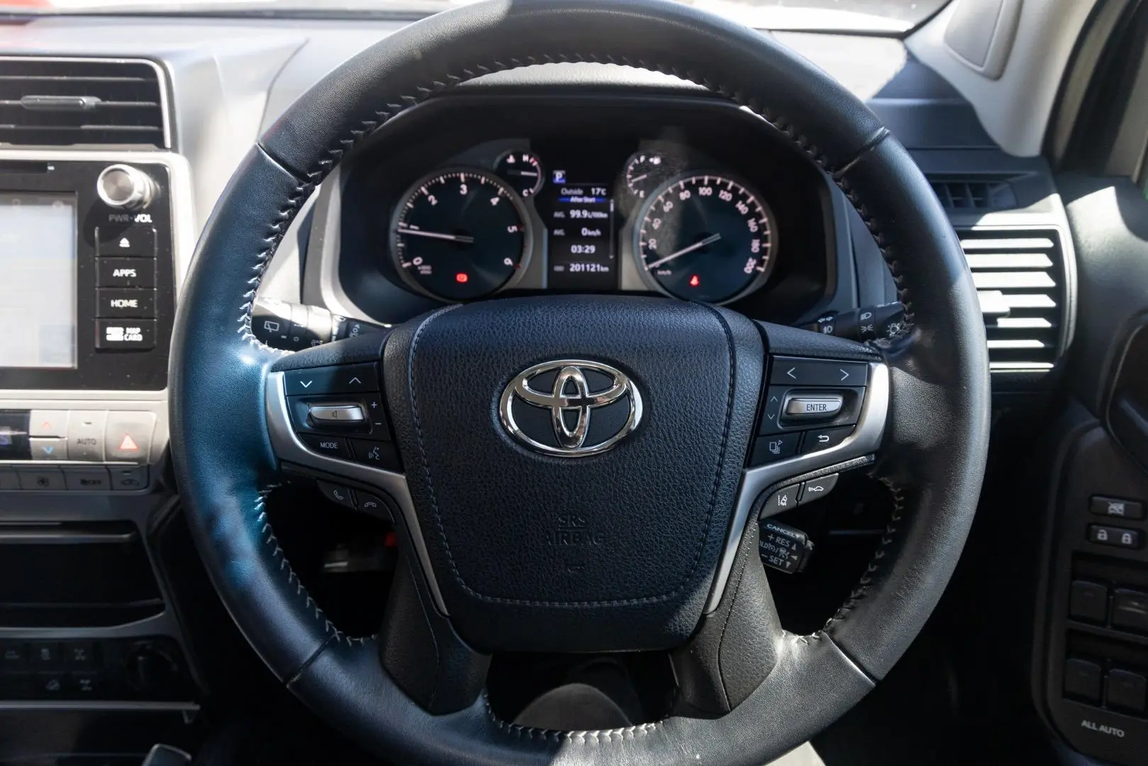 2018 Toyota Landcruiser Prado Gallery Image 10