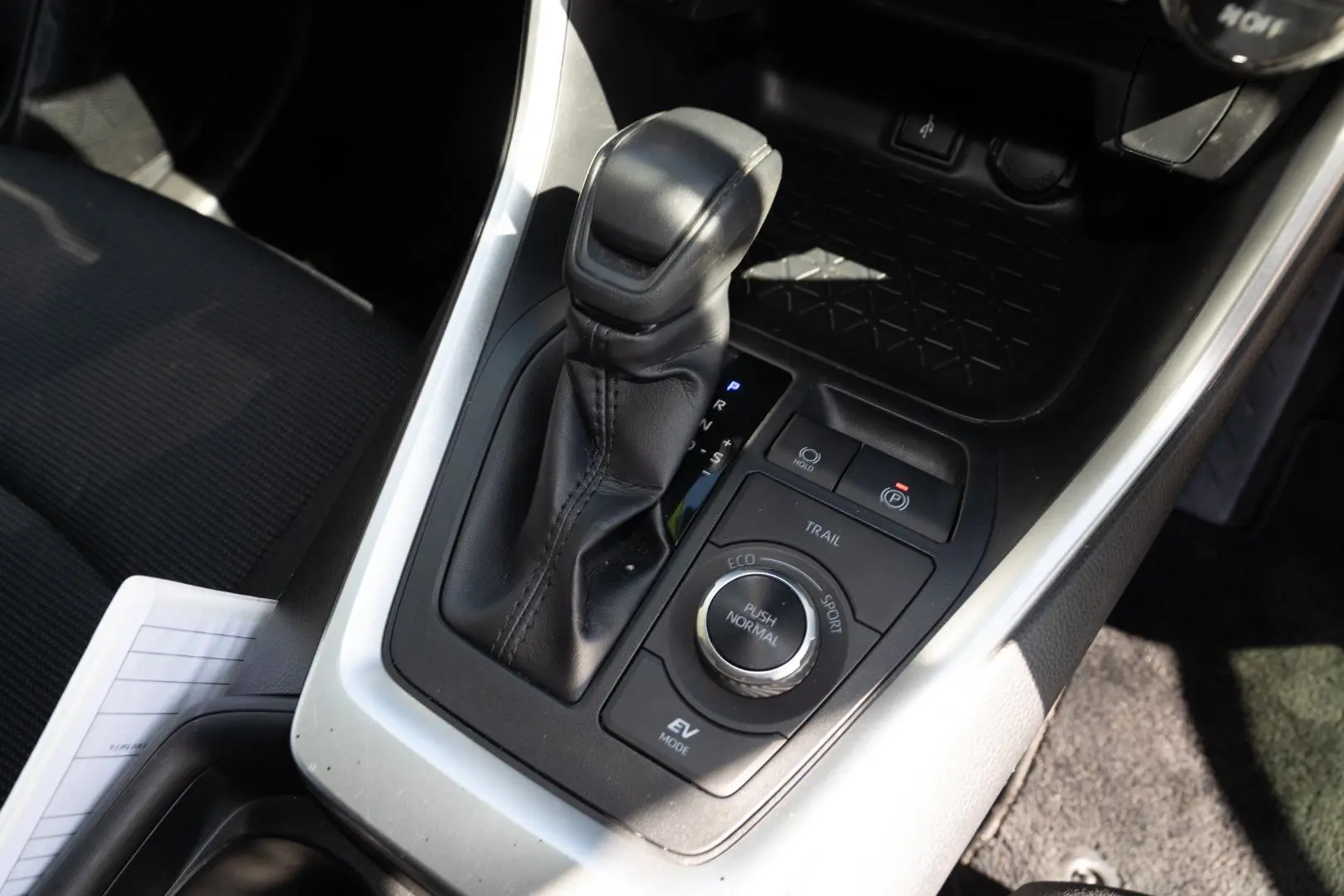 2021 Toyota RAV4 Gallery Image 18