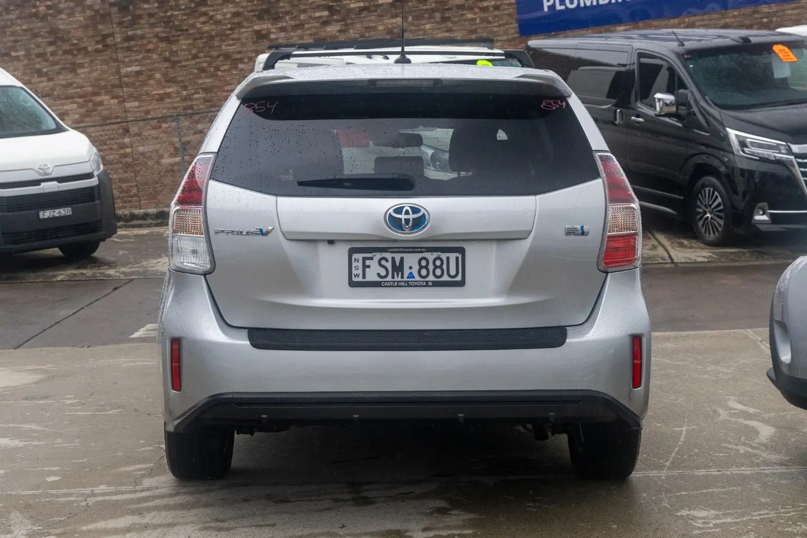 2016 Toyota Prius V Gallery Image 5