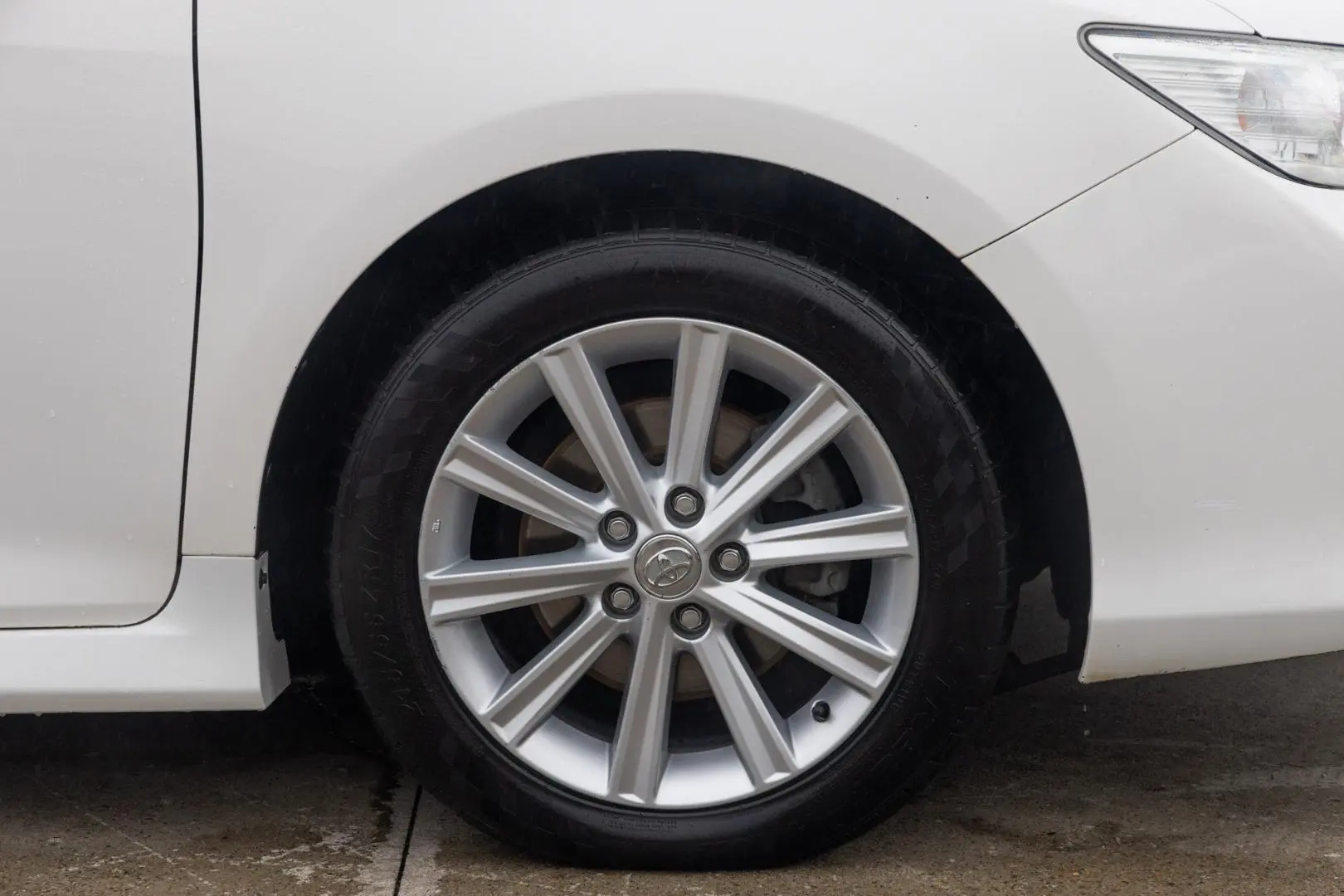 2016 Toyota Aurion Gallery Image 20