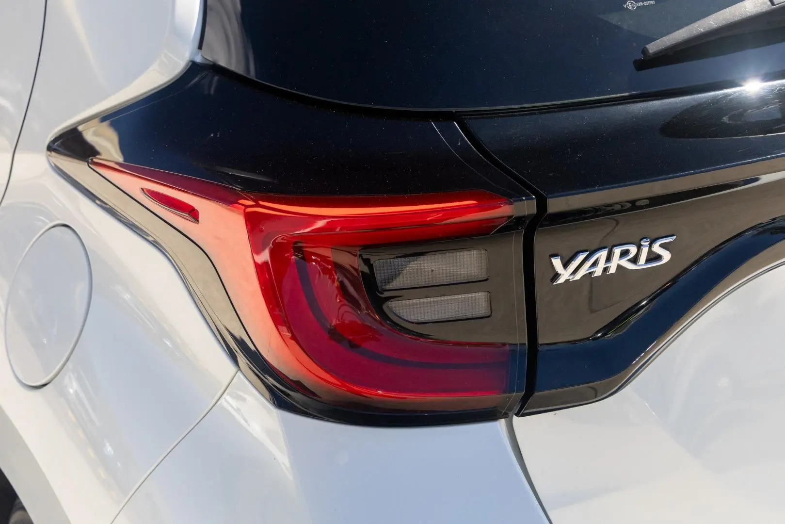 2020 Toyota Yaris Gallery Image 21