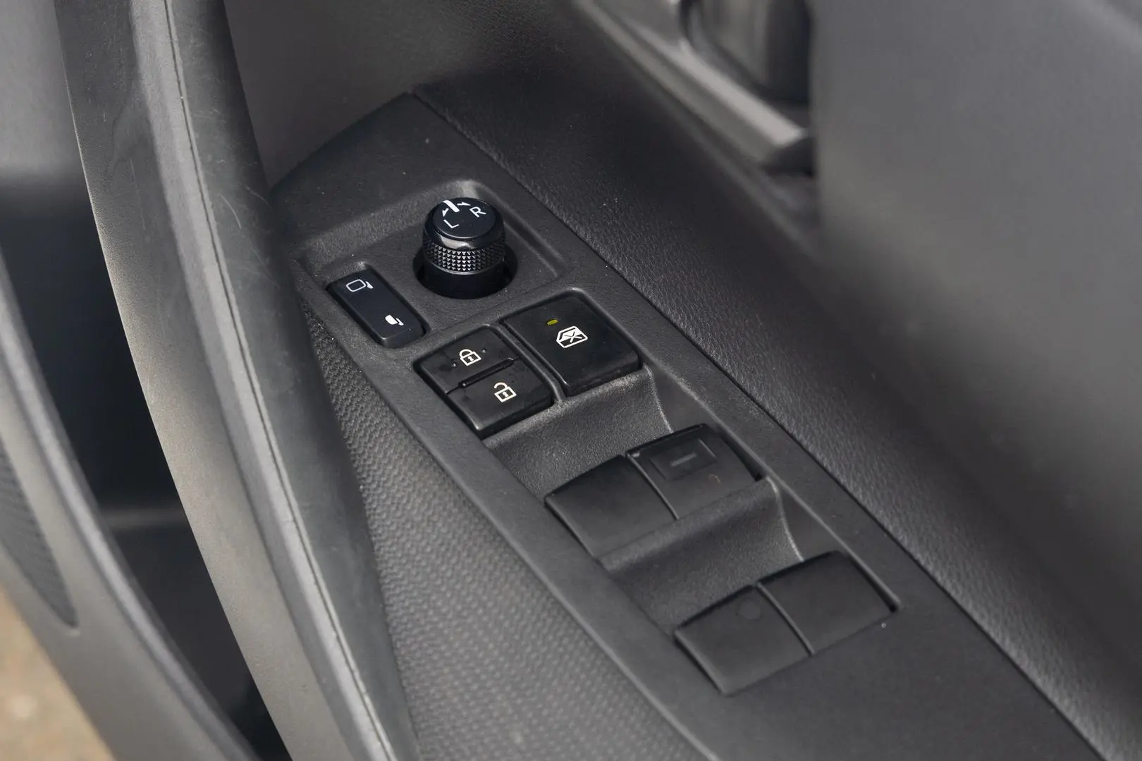 2019 Toyota Corolla Gallery Image 19