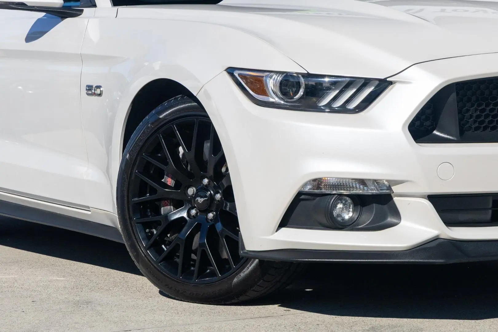 2017 Ford Mustang Gallery Image 6