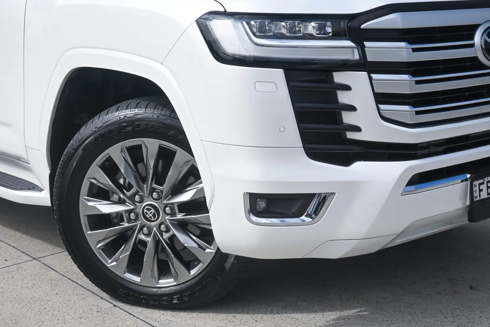 2023 Toyota Landcruiser Gallery Image 6