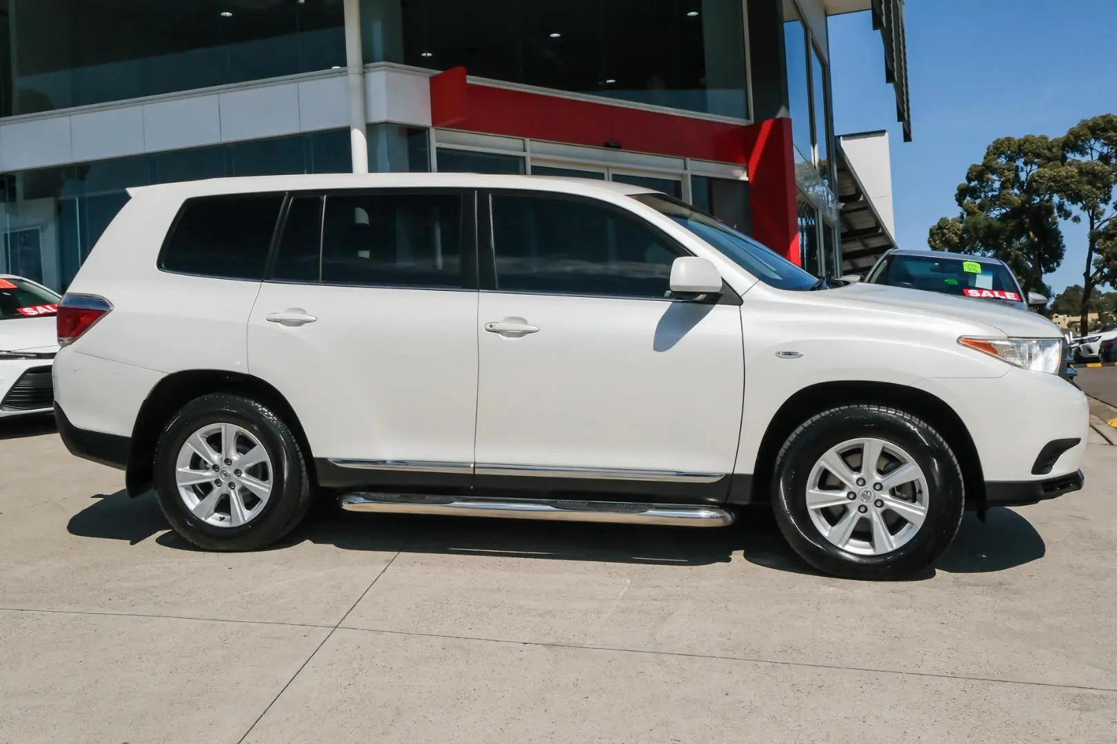 2013 Toyota Kluger Gallery Image 3