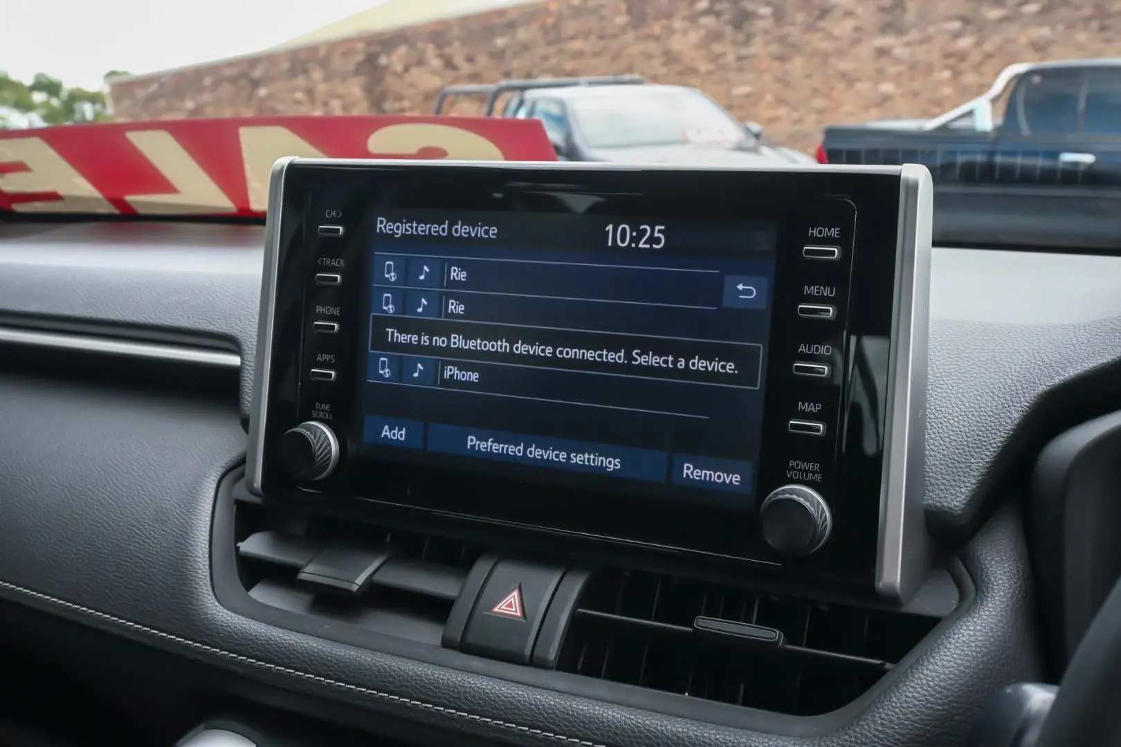 2021 Toyota RAV4 Gallery Image 18