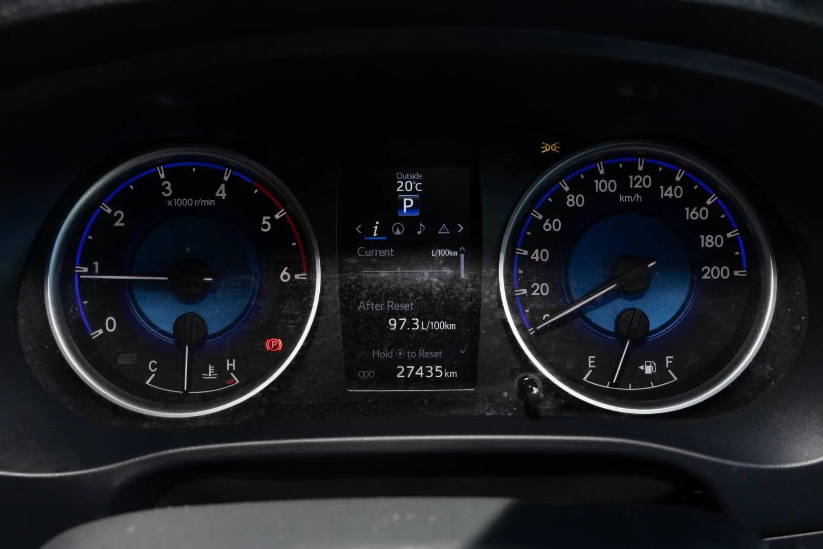 2018 Toyota Hilux Gallery Image 13