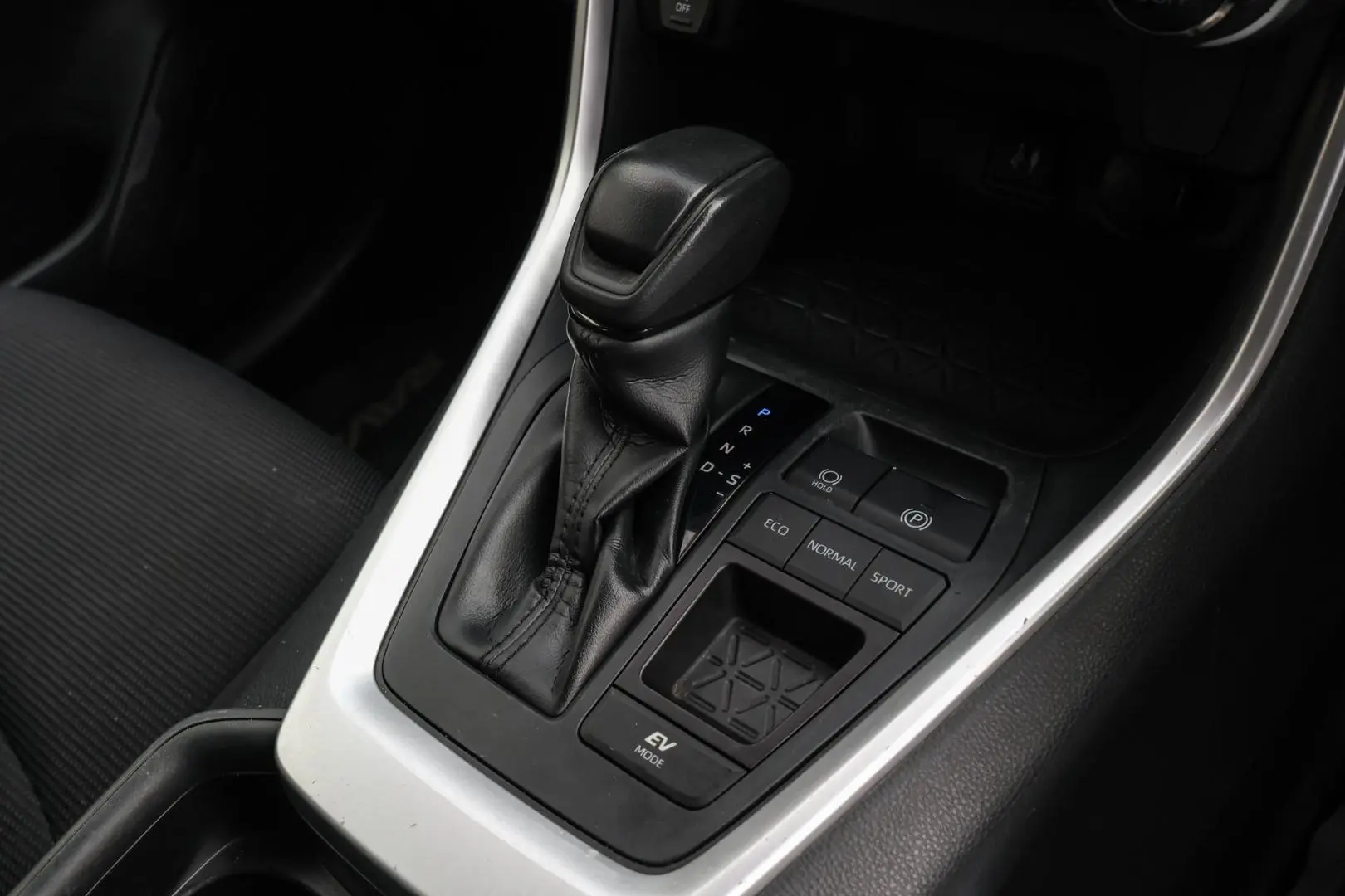 2019 Toyota RAV4 Gallery Image 14