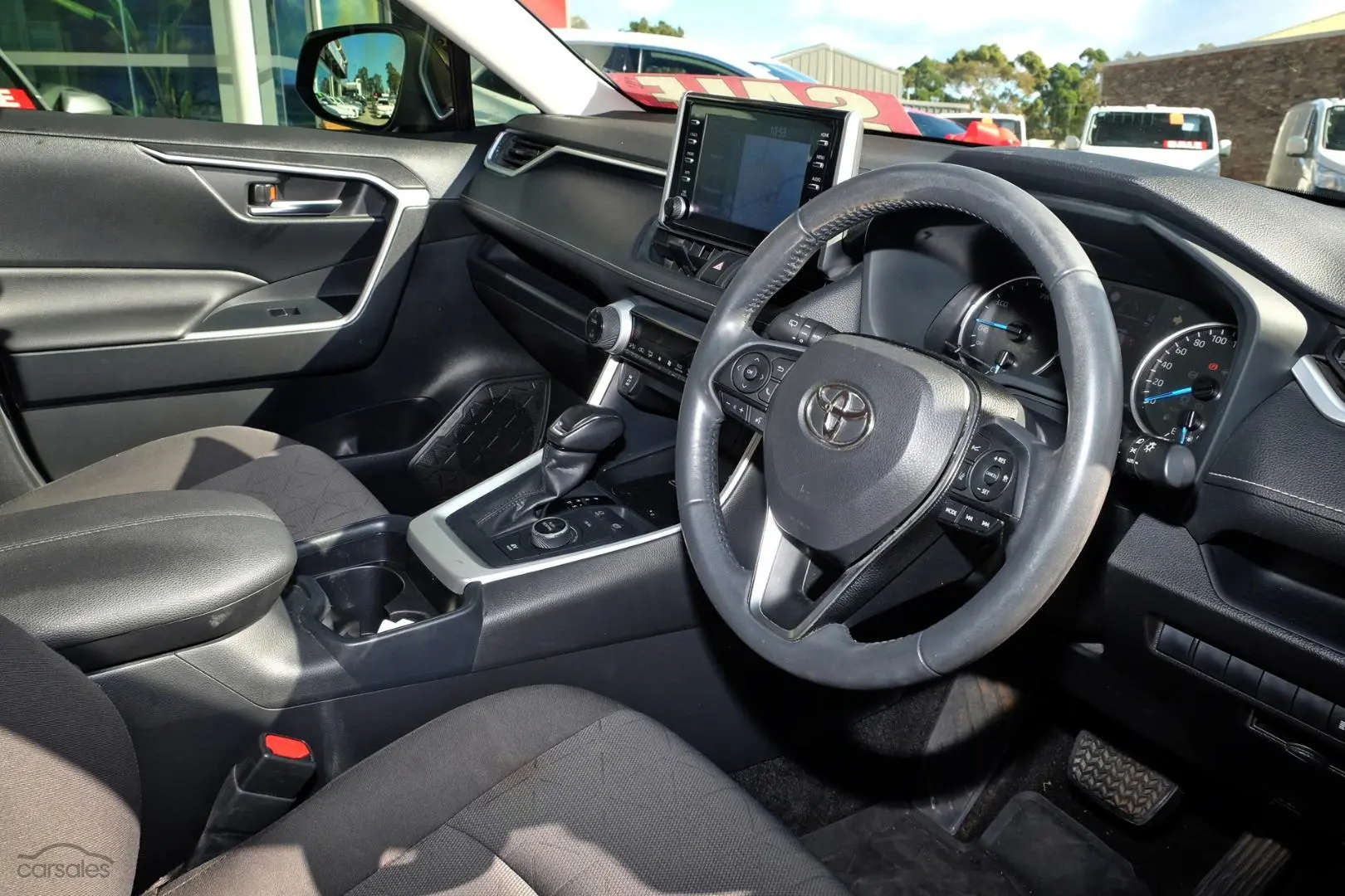 2019 Toyota RAV4 Image 6