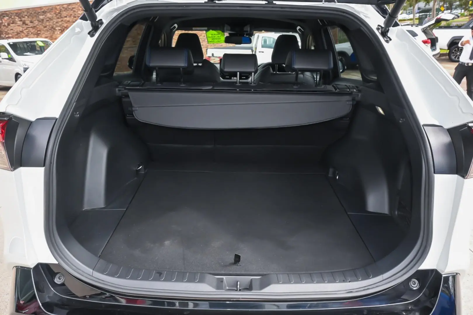 2024 Toyota RAV4 Gallery Image 23