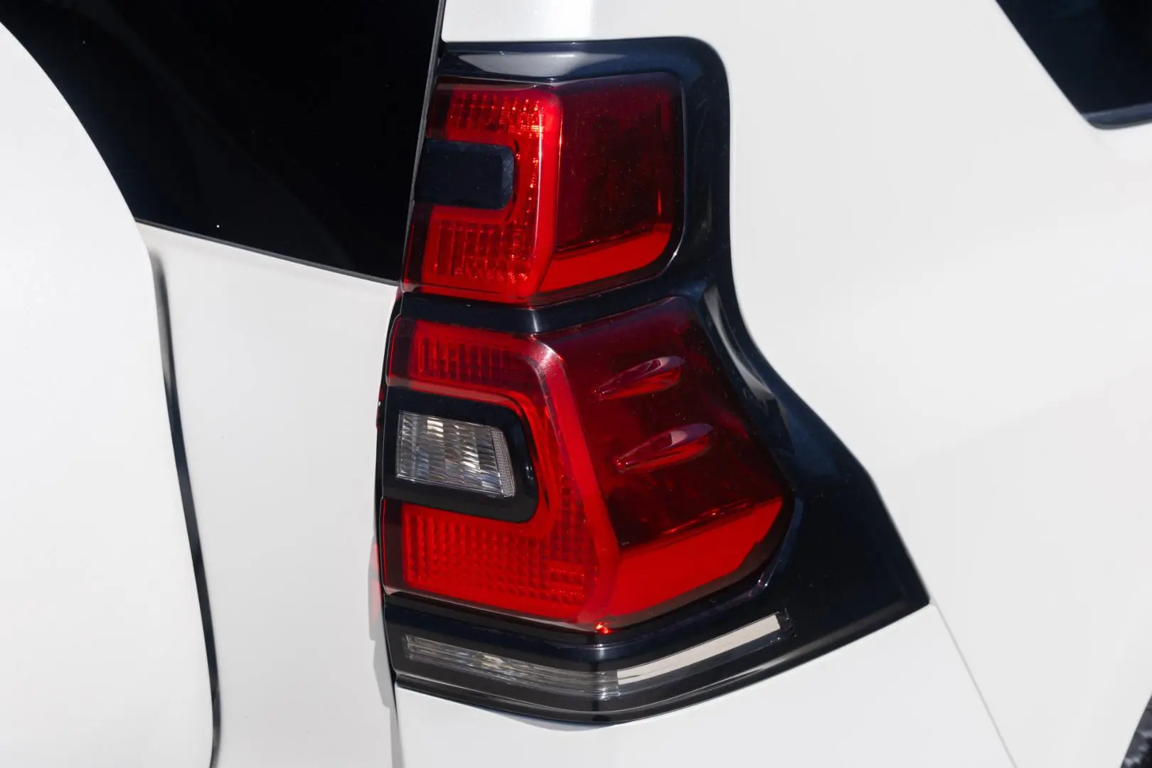 2023 Toyota Landcruiser Prado Gallery Image 19