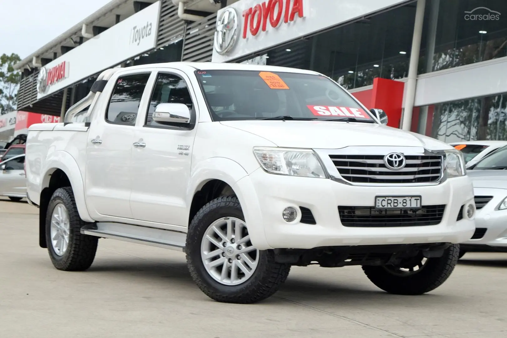 2013 Toyota Hilux Image 1