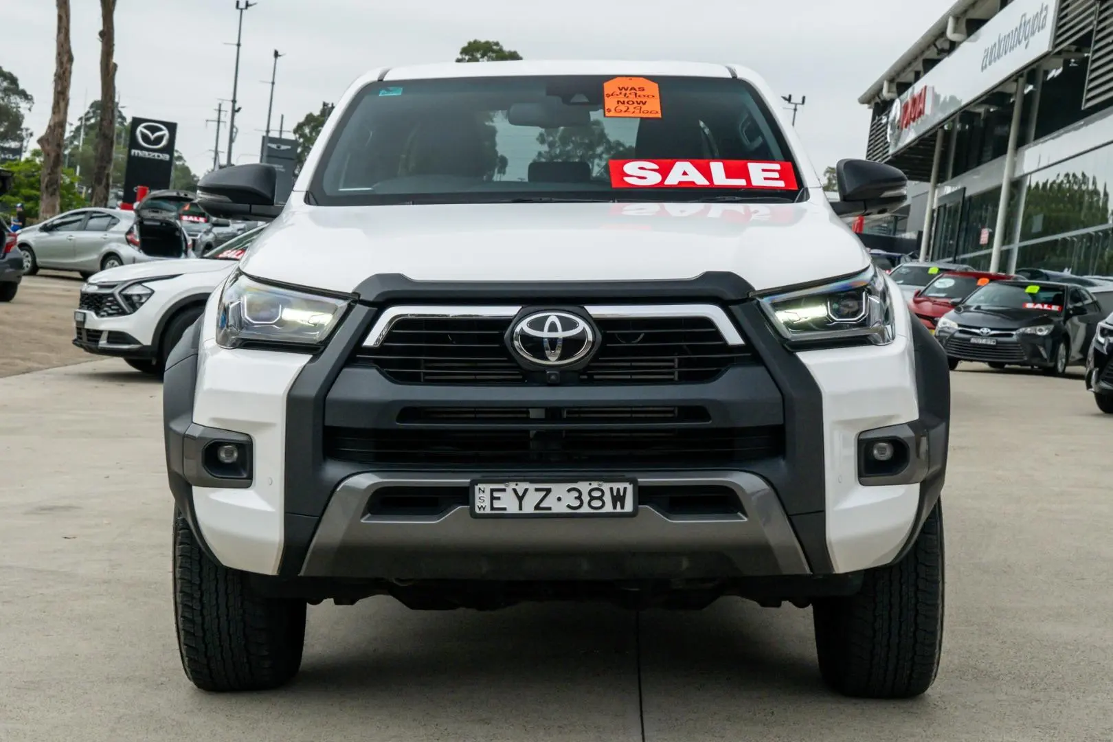 2023 Toyota Hilux Gallery Image 4