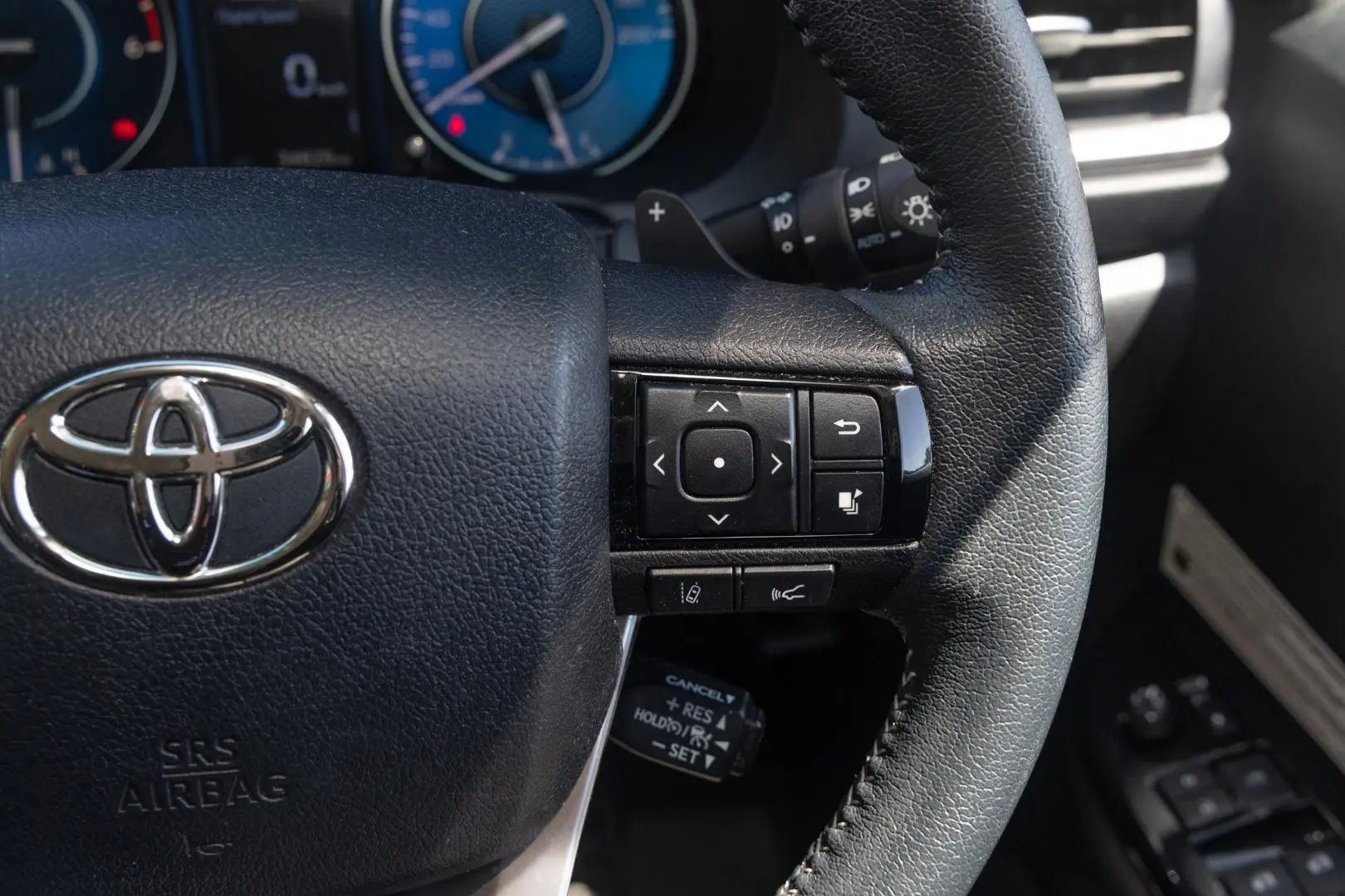 2022 Toyota Fortuner Gallery Image 12