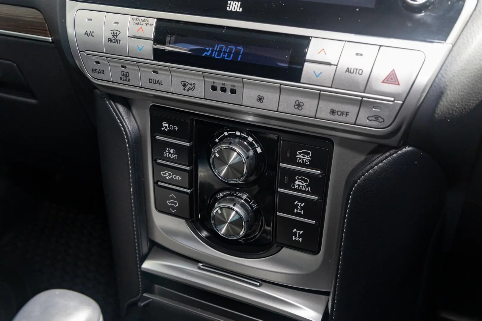 2020 Toyota Landcruiser Prado Gallery Image 17