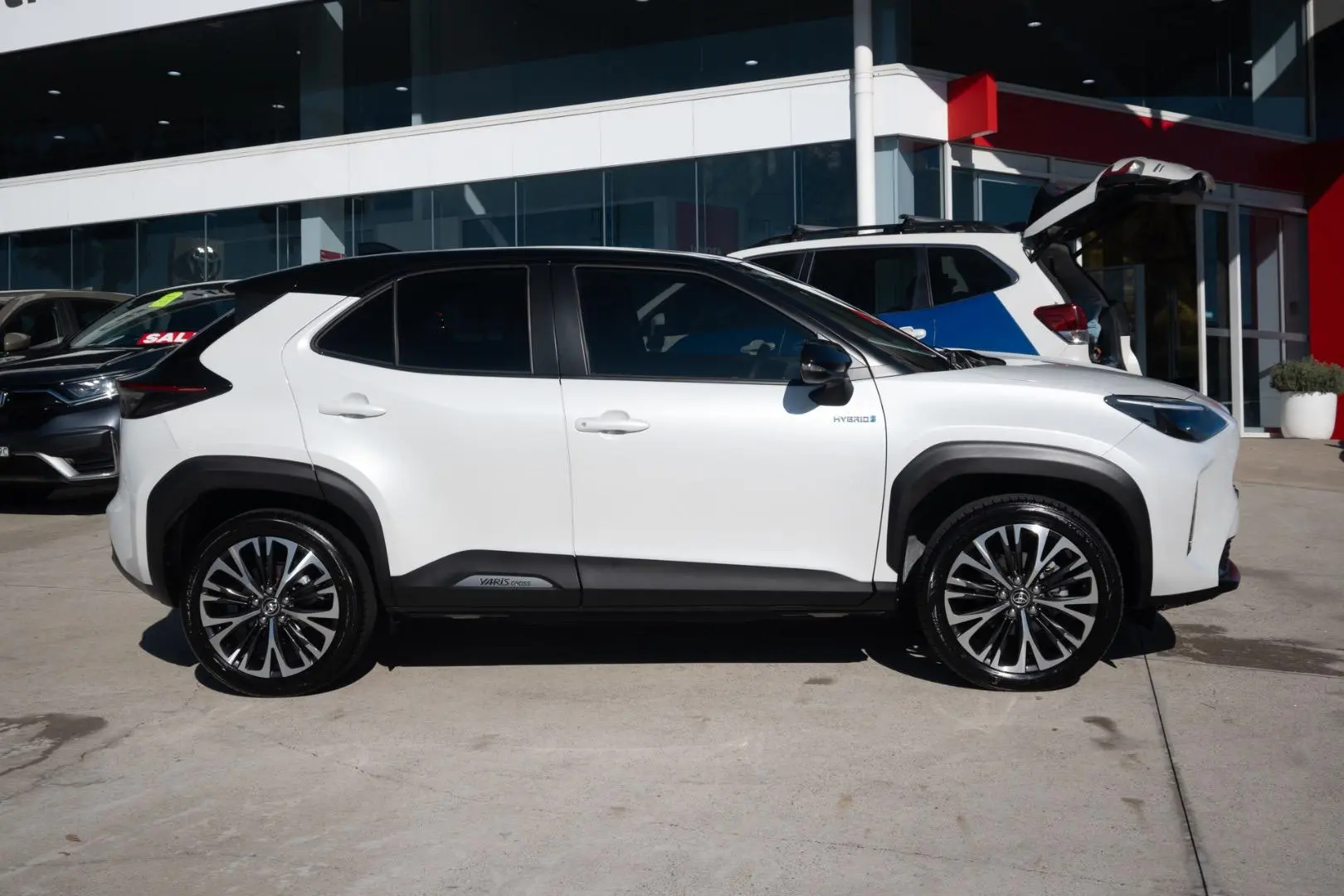 2022 Toyota Yaris Cross Gallery Image 3