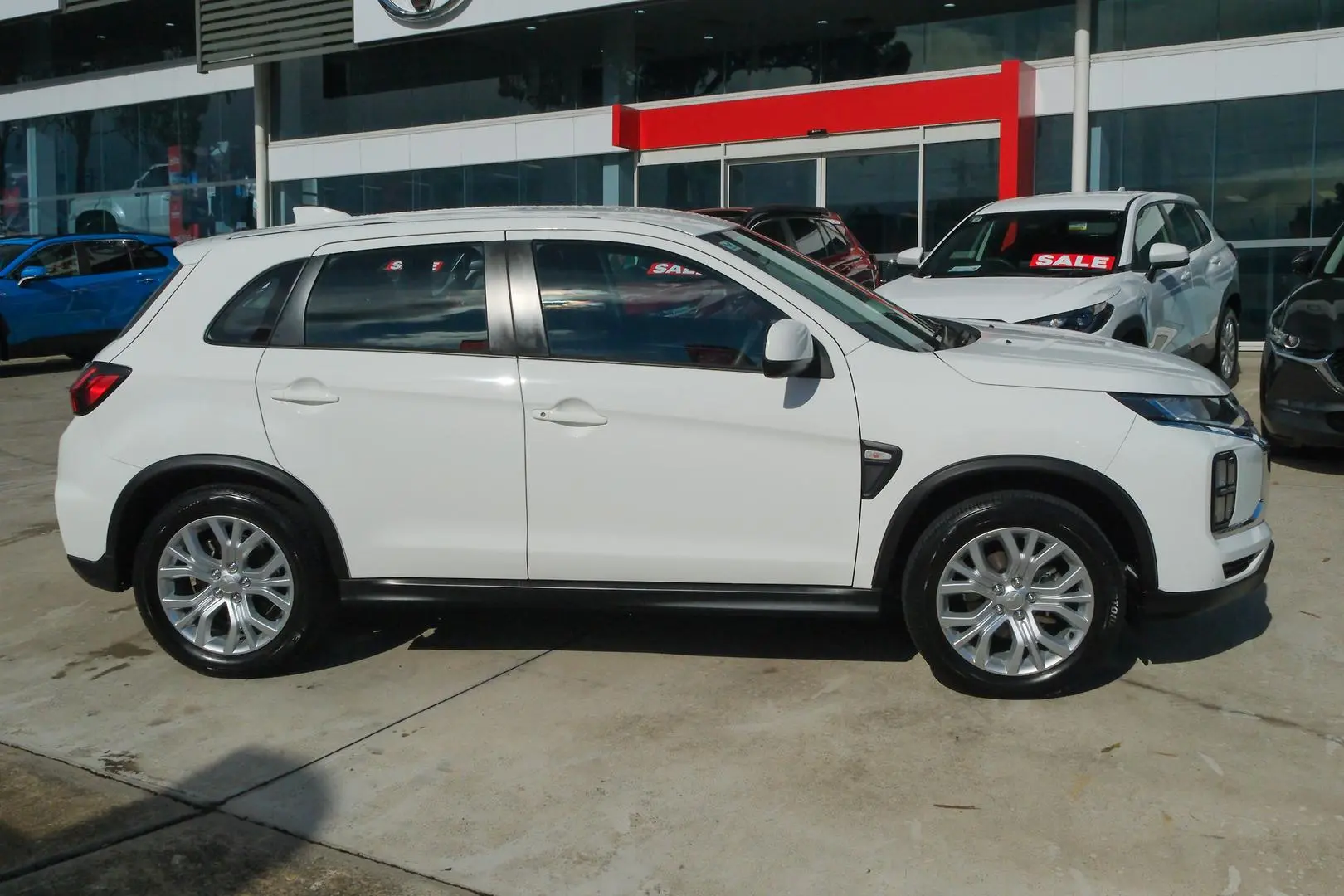 2023 Mitsubishi ASX Gallery Image 3