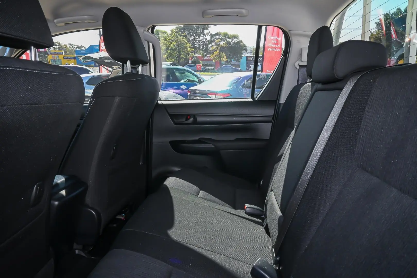 2020 Toyota Hilux Gallery Image 9