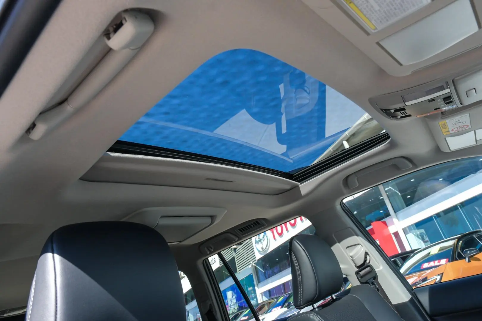 2022 Toyota Landcruiser Prado Gallery Image 16