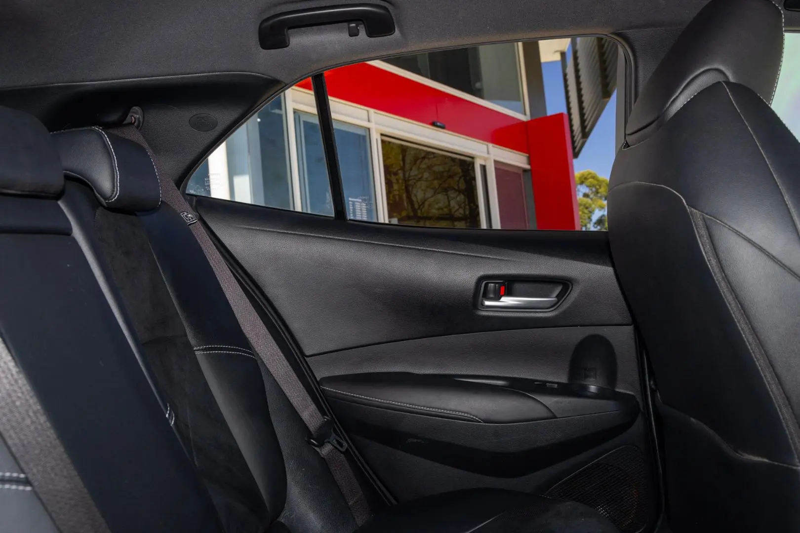 2019 Toyota Corolla Gallery Image 9