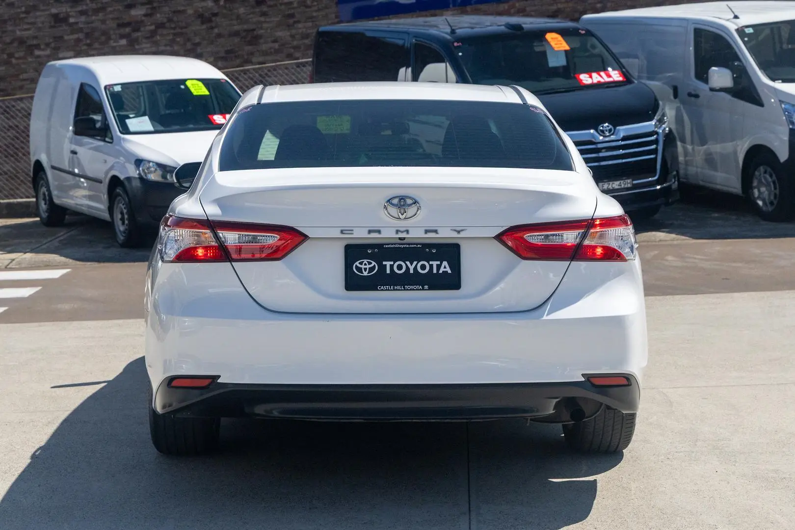 2020 Toyota Camry Gallery Image 3