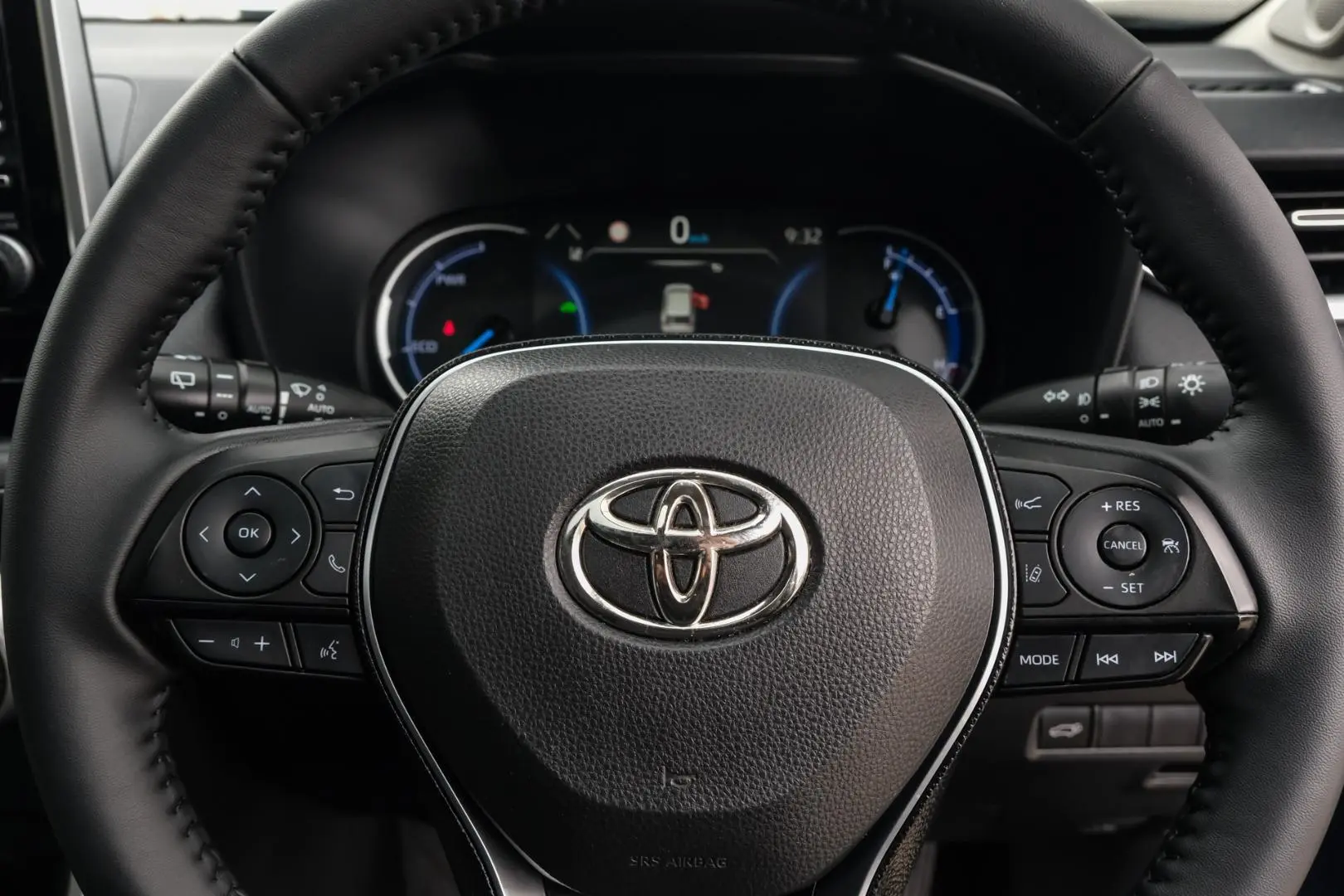 2020 Toyota RAV4 Gallery Image 14