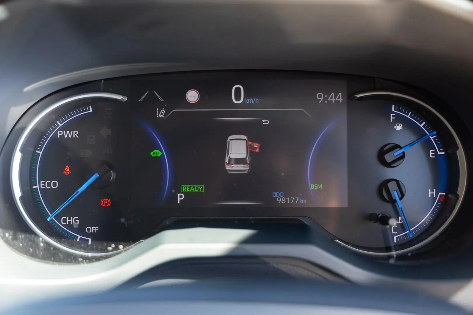 2024 Toyota RAV4 Gallery Image 11