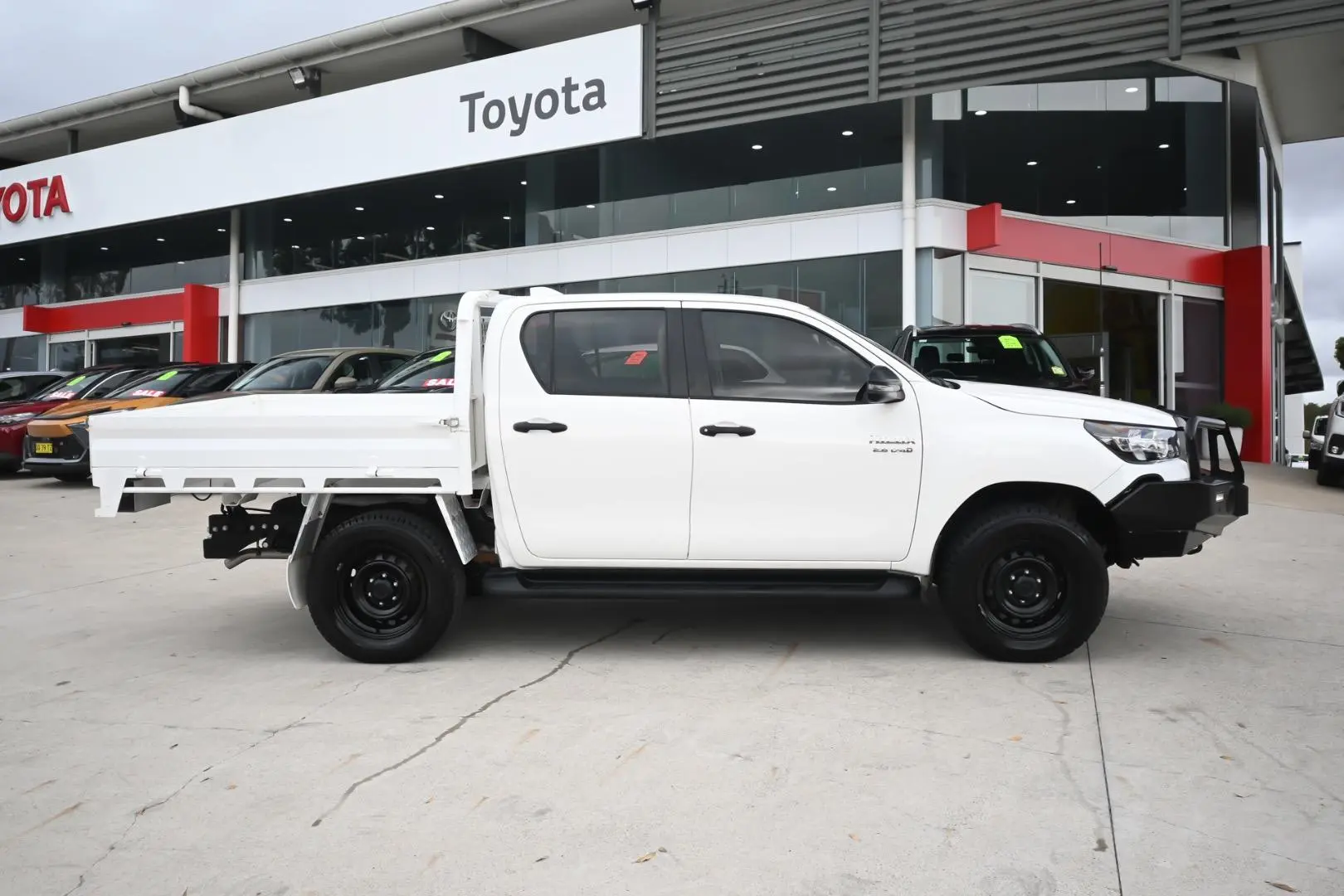 2022 Toyota Hilux Gallery Image 3