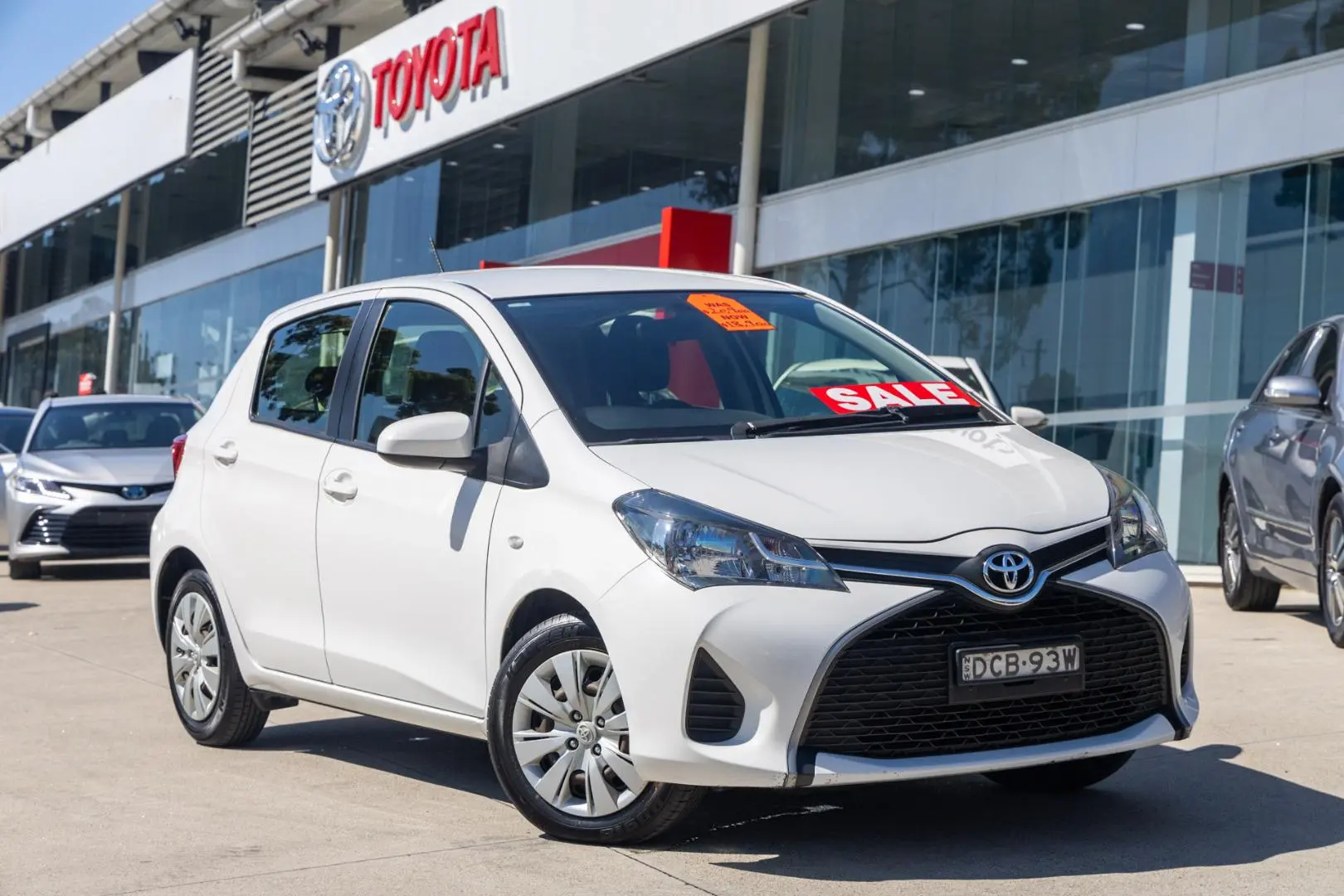 2015 Toyota Yaris Gallery Image 1