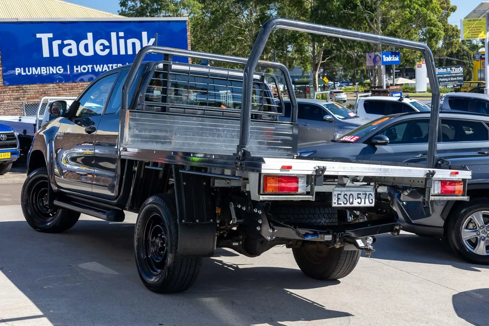 2022 Toyota Hilux Gallery Image 2