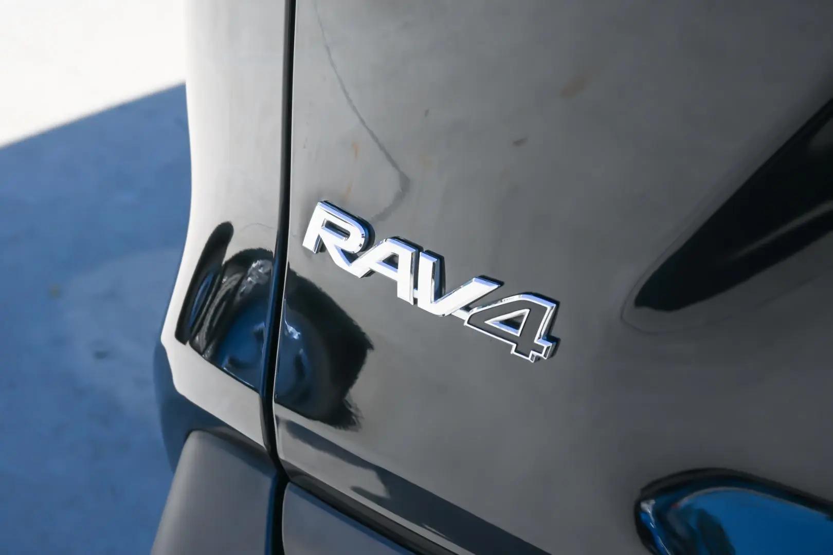 2025 Toyota RAV4 Gallery Image 26