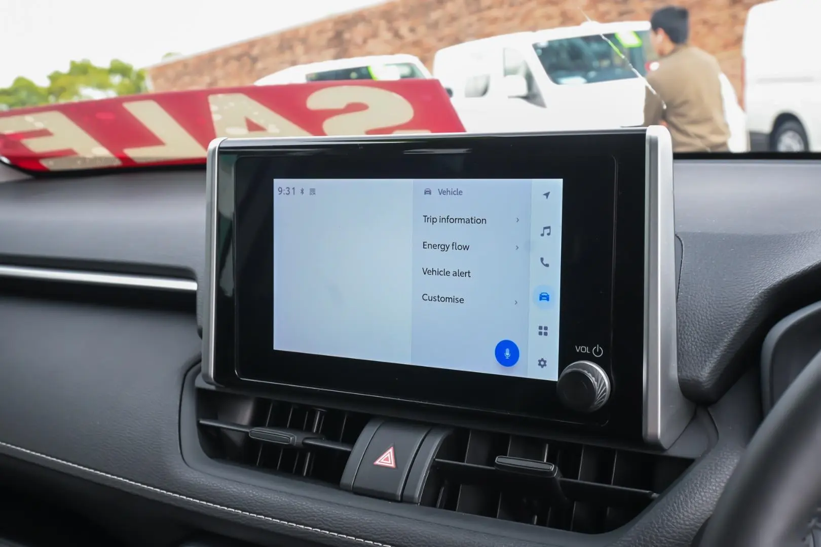 2024 Toyota RAV4 Gallery Image 18