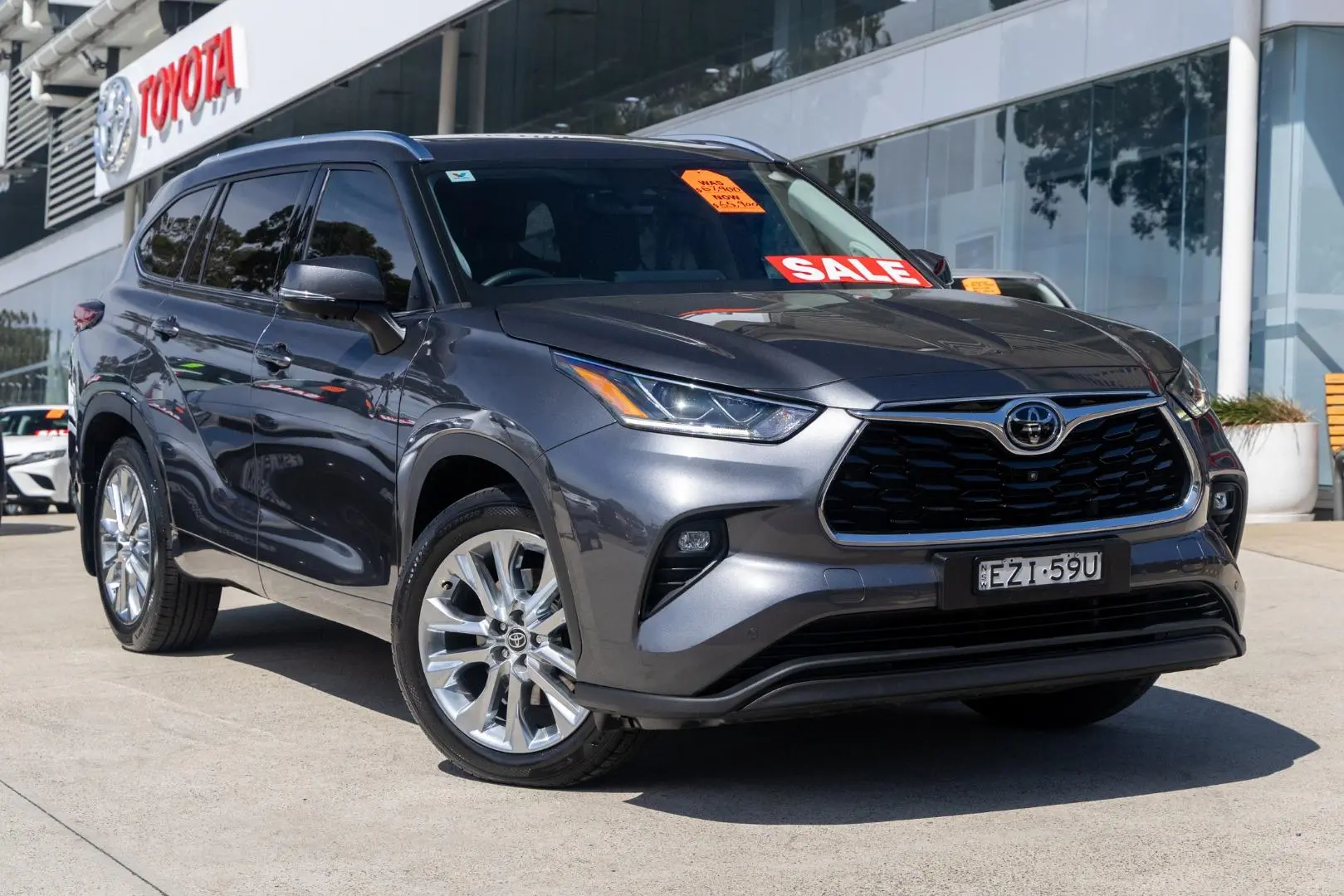 2023 Toyota Kluger Gallery Image 1