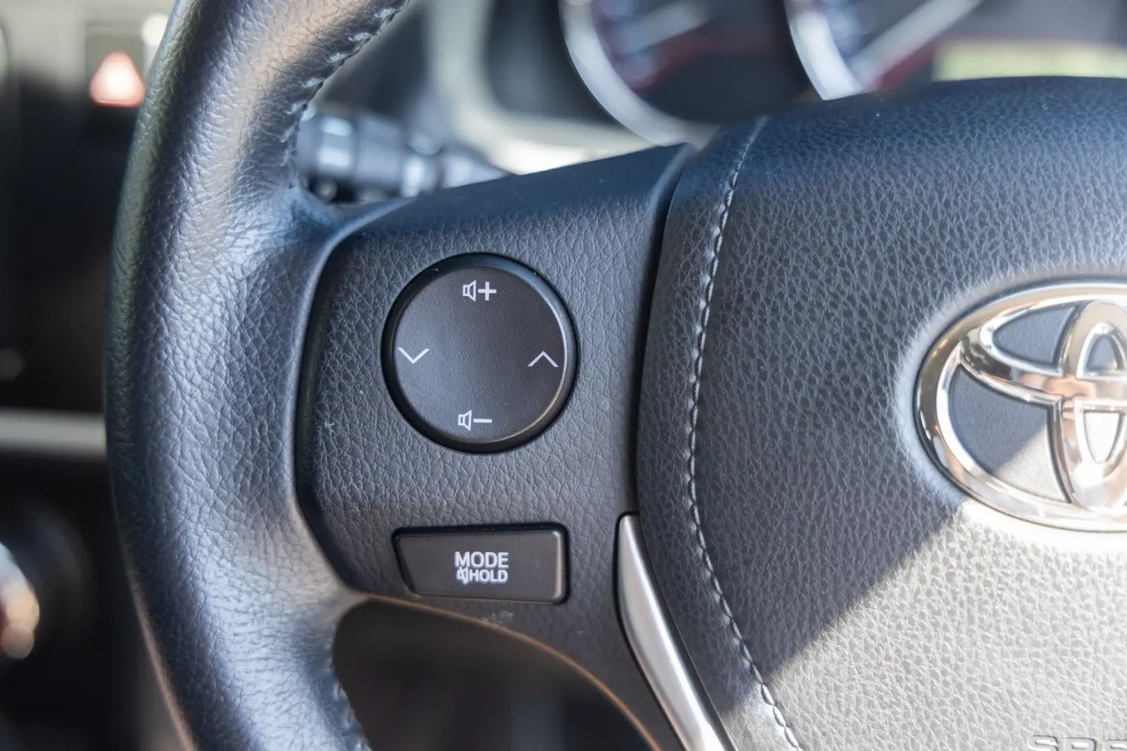 2013 Toyota Corolla Gallery Image 14