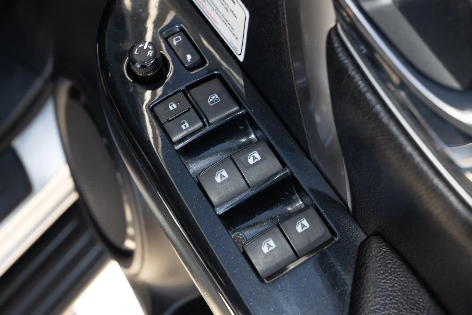 2021 Toyota Fortuner Gallery Image 14
