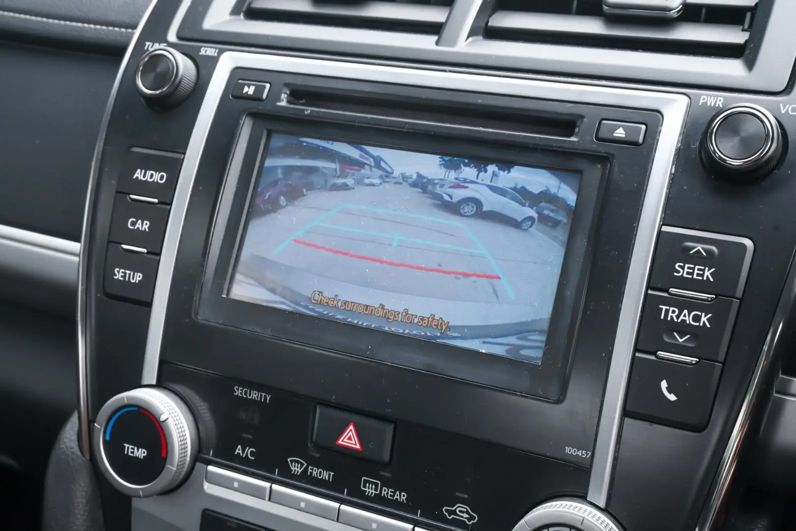 2017 Toyota Camry Gallery Image 15