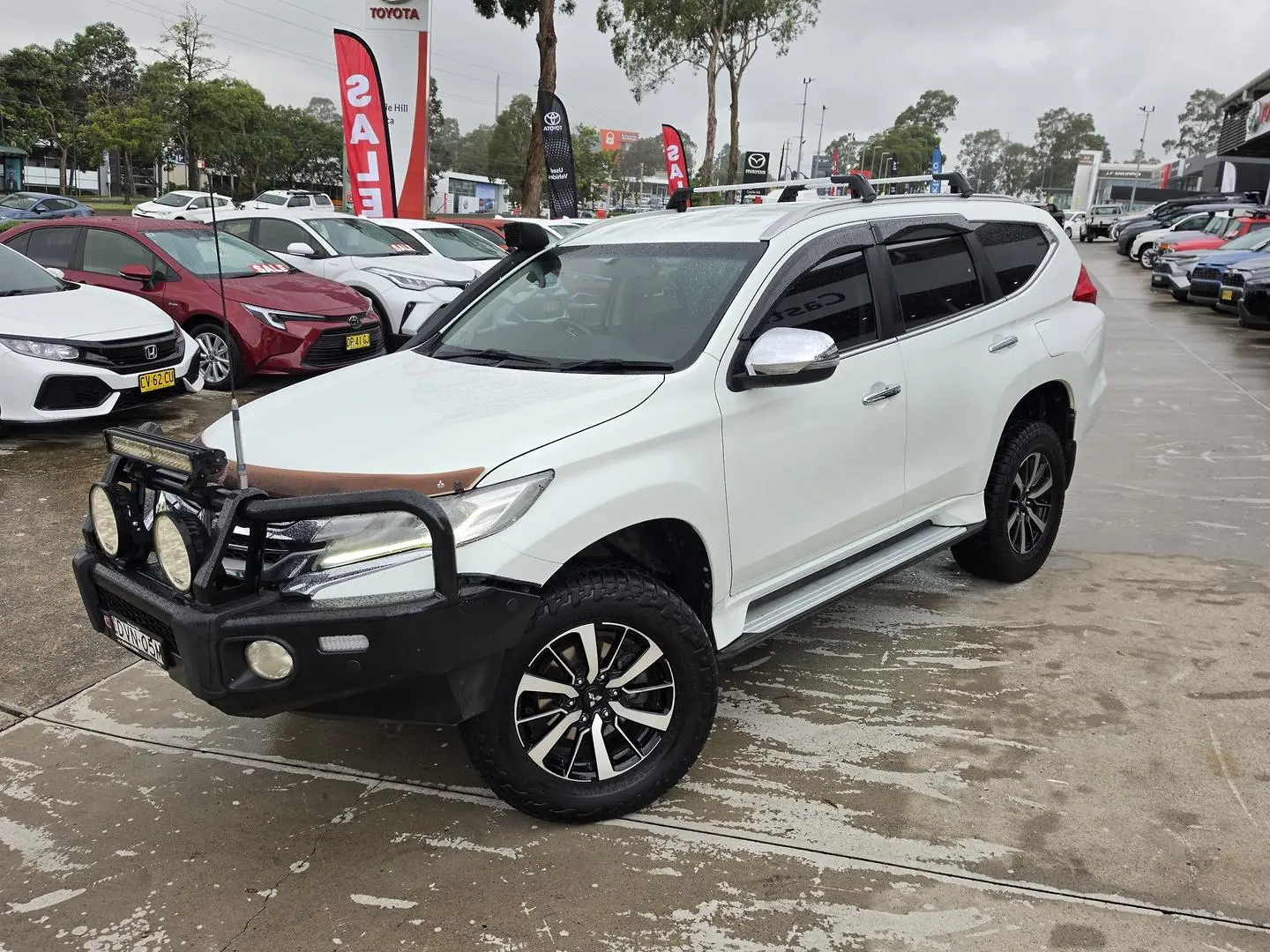 2017 Mitsubishi Pajero Sport Gallery Image 37