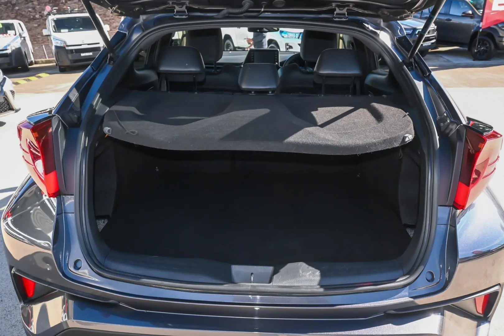2021 Toyota C-HR Gallery Image 20