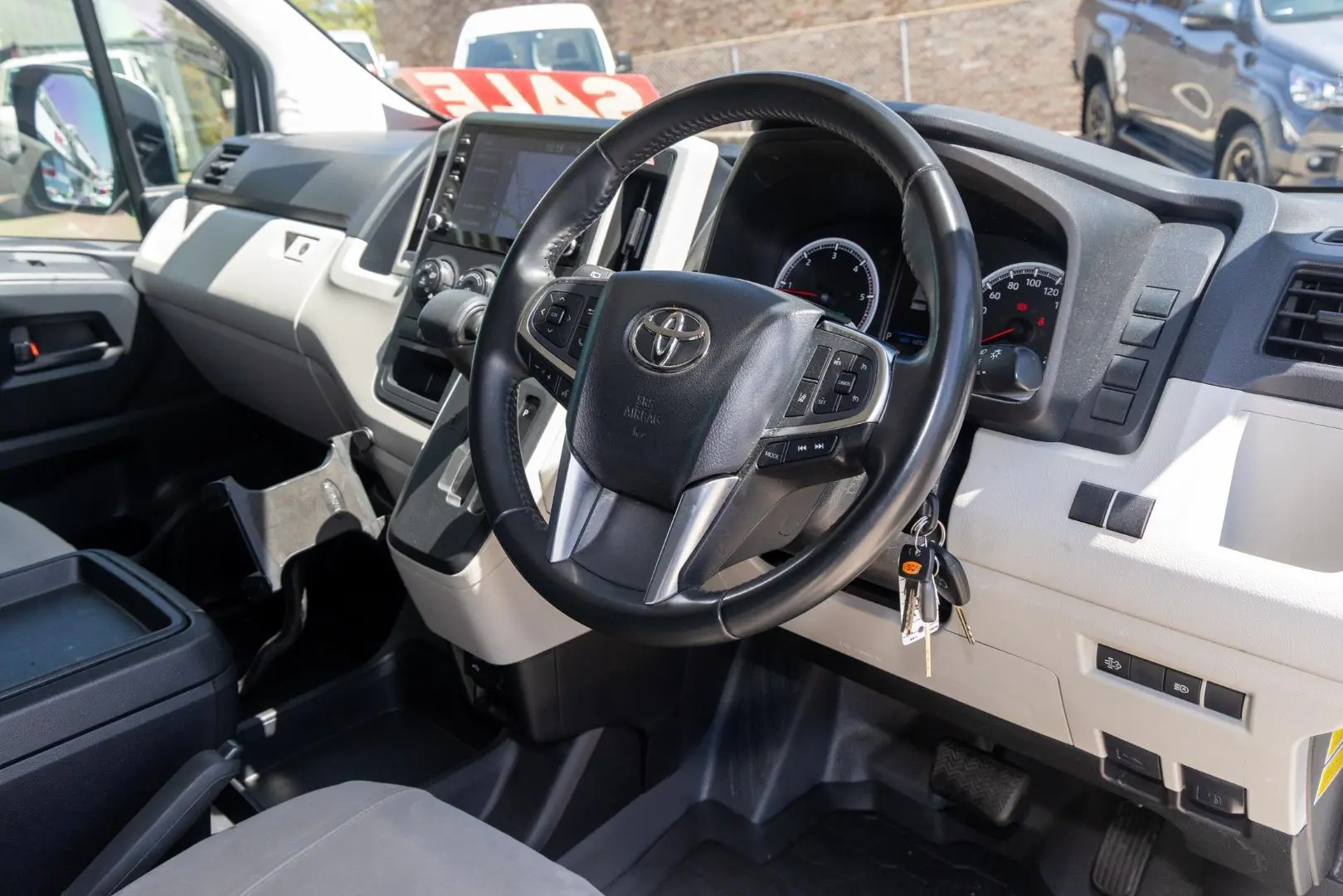 2023 Toyota Hiace Gallery Image 7