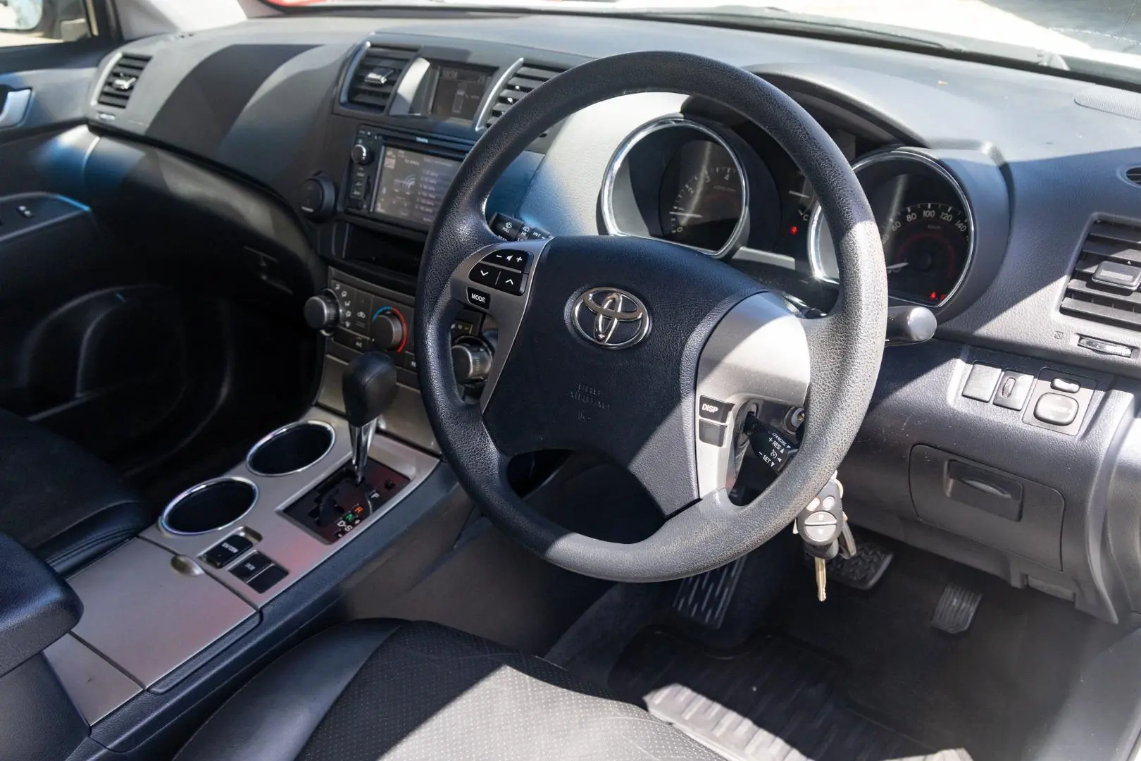 2012 Toyota Kluger Gallery Image 7