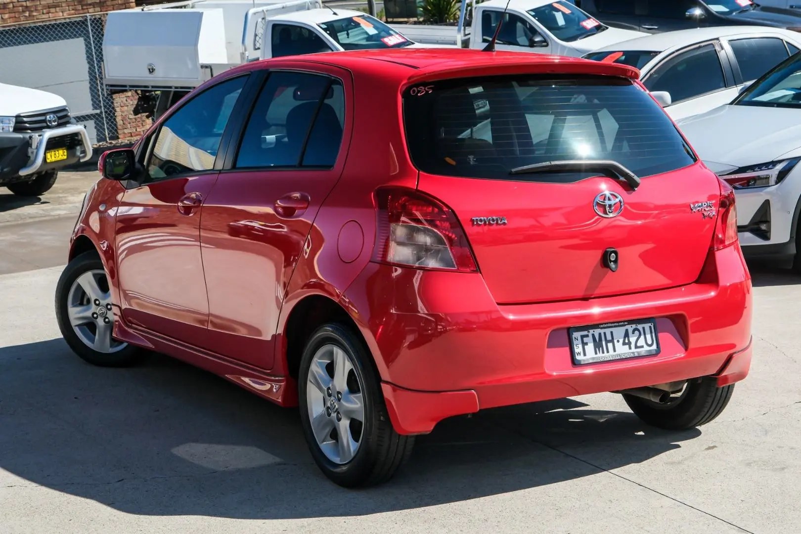 2006 Toyota Yaris Gallery Image 2