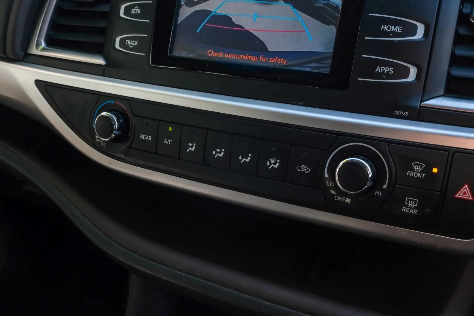 2015 Toyota Kluger Gallery Image 13