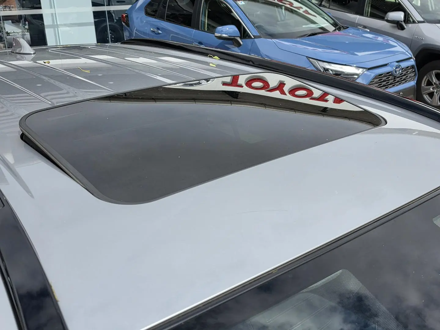 2023 Toyota RAV4 Gallery Image 4