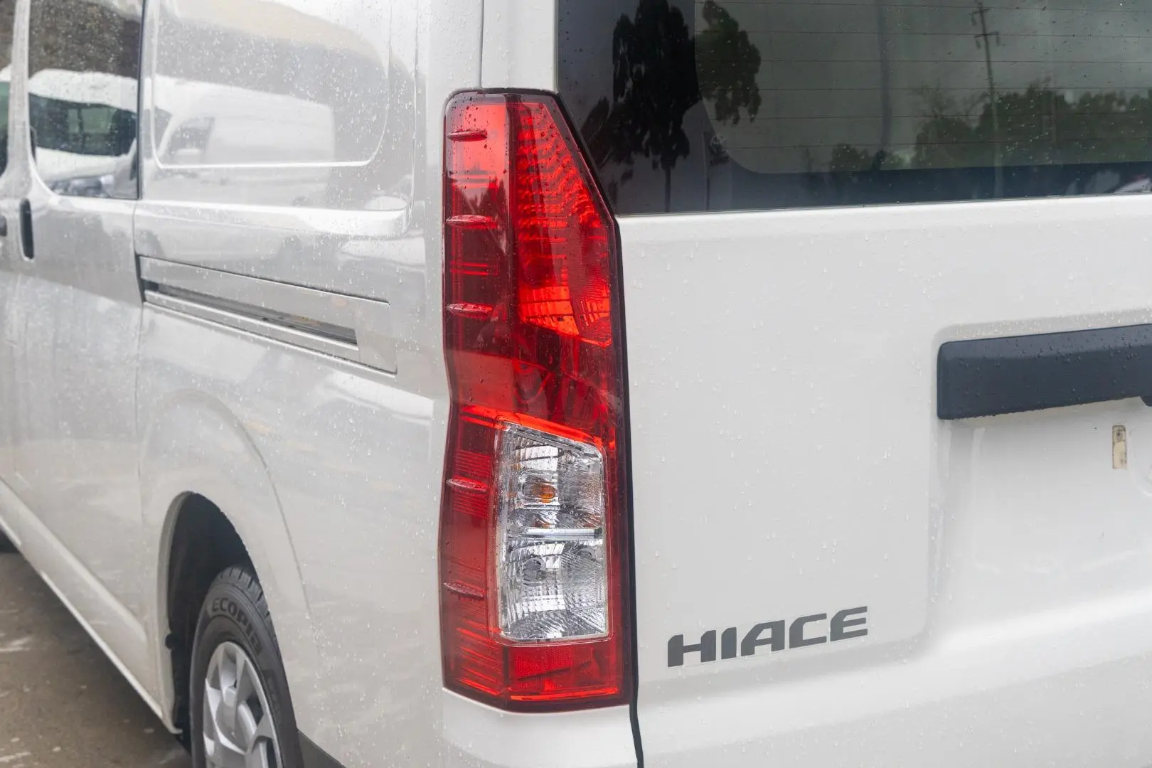 2021 Toyota Hiace Gallery Image 20