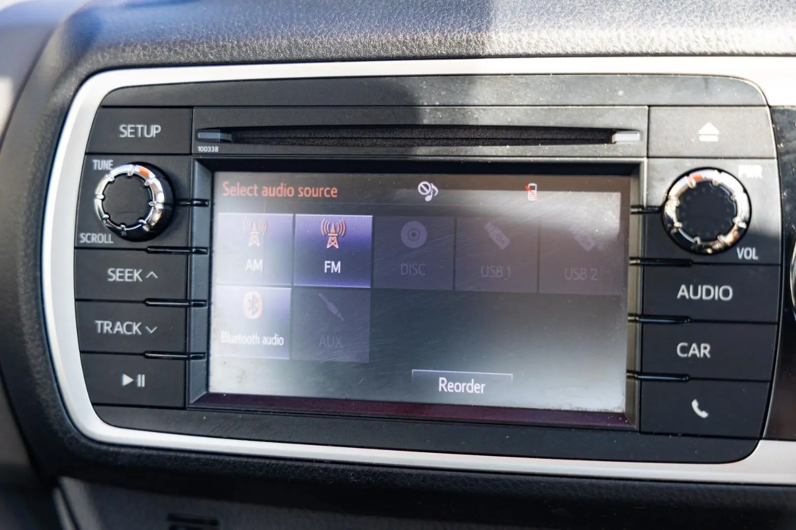 2015 Toyota Yaris Gallery Image 11