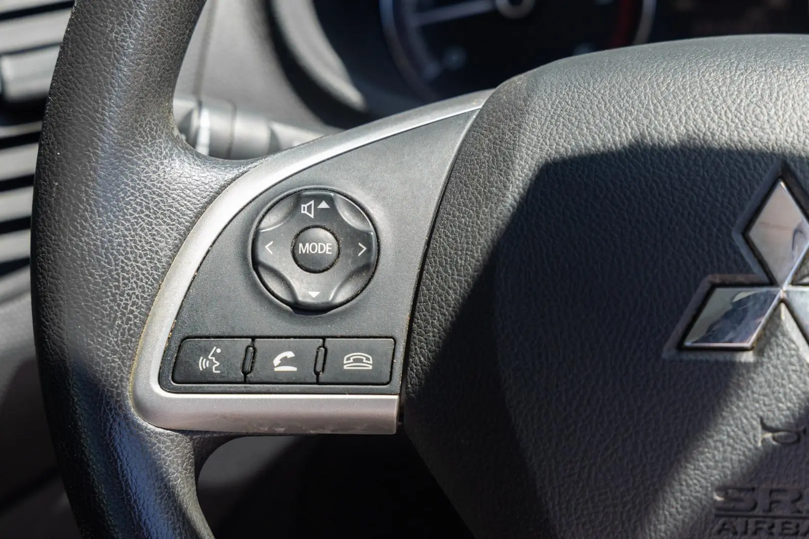 2019 Mitsubishi Triton Gallery Image 10