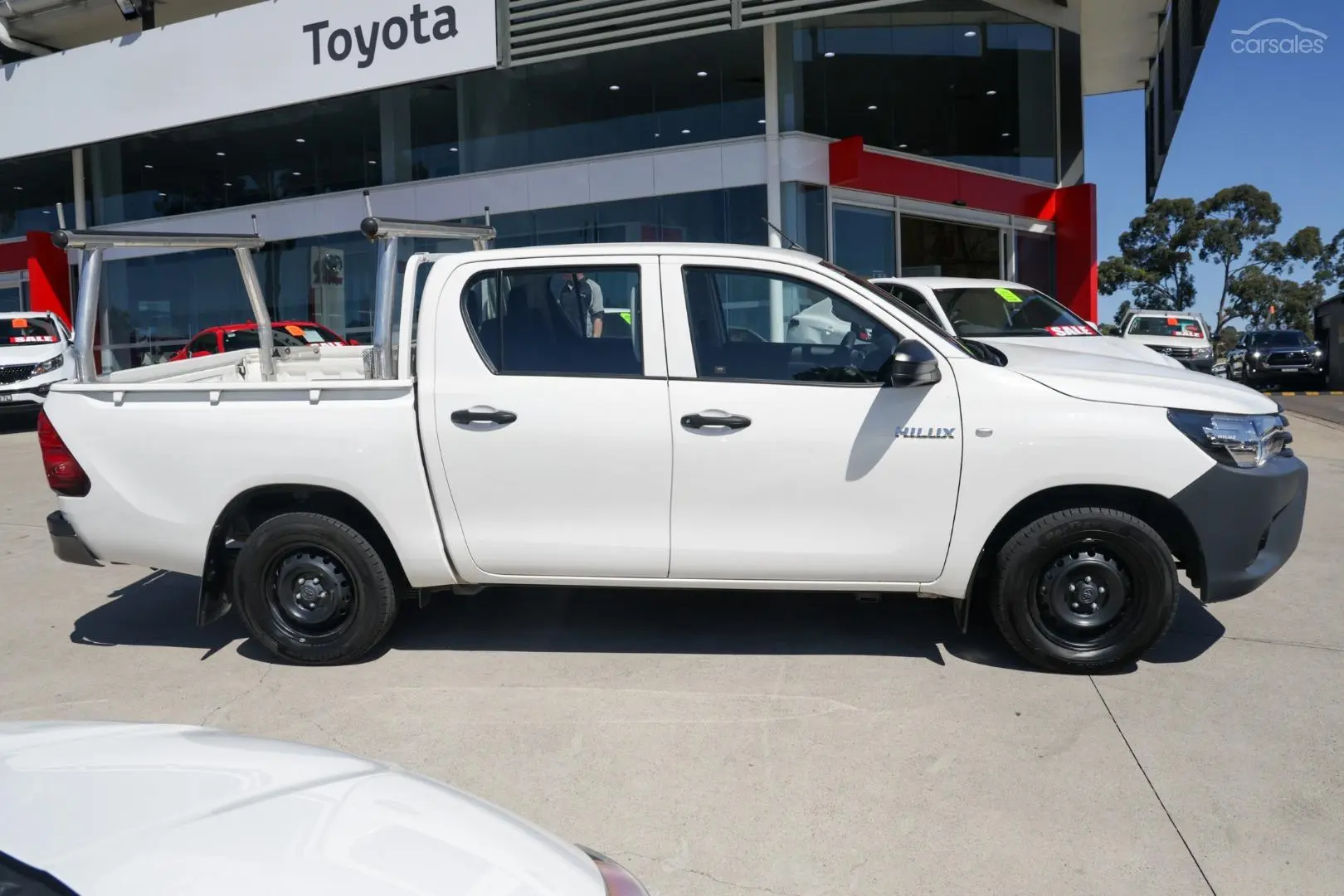 2021 Toyota Hilux Image 3