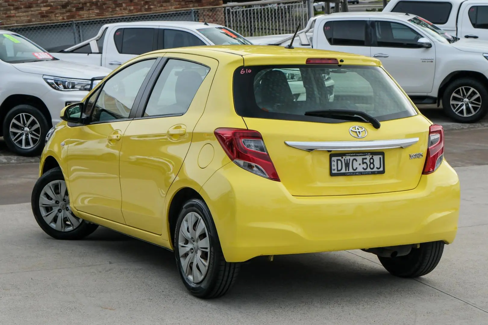 2016 Toyota Yaris Gallery Image 2